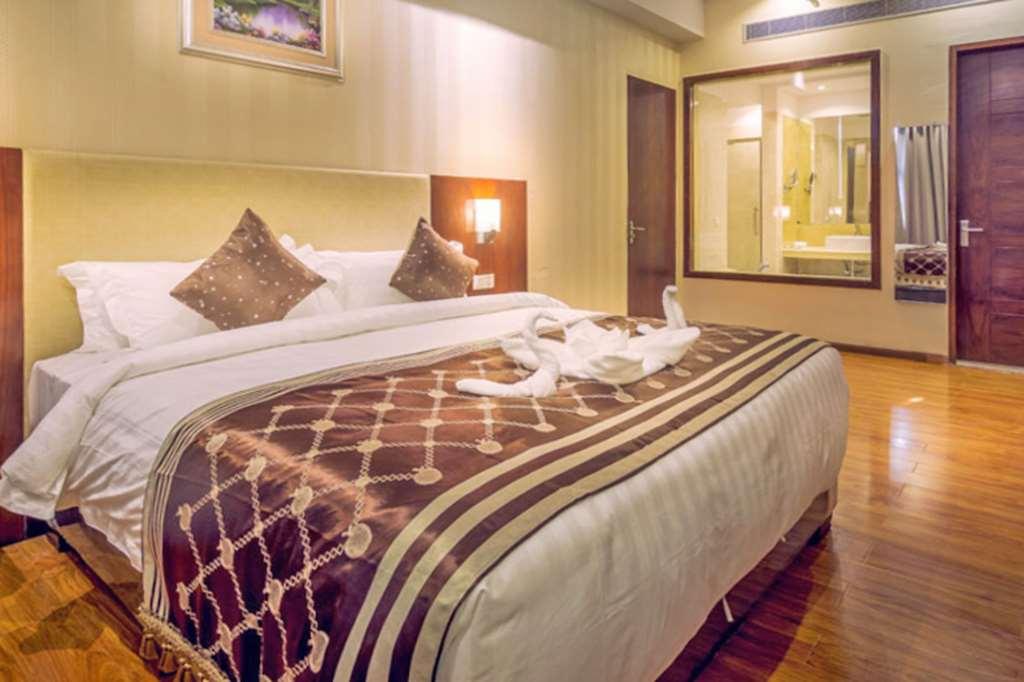 Clarion Inn Jaipur Kukas Chambre photo