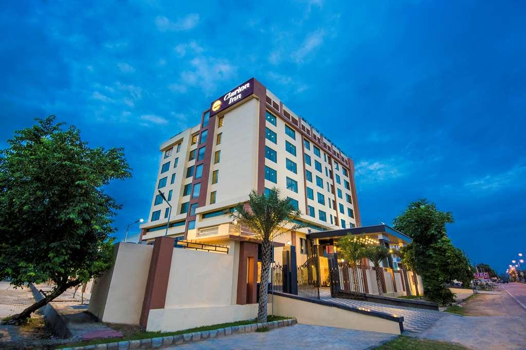Clarion Inn Jaipur Kukas Extérieur photo
