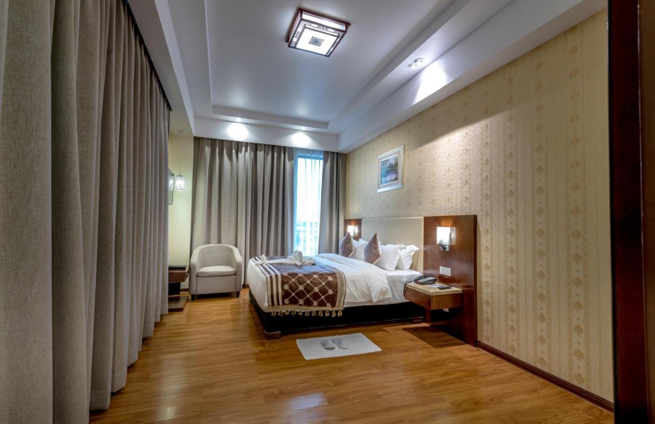 Clarion Inn Jaipur Kukas Extérieur photo