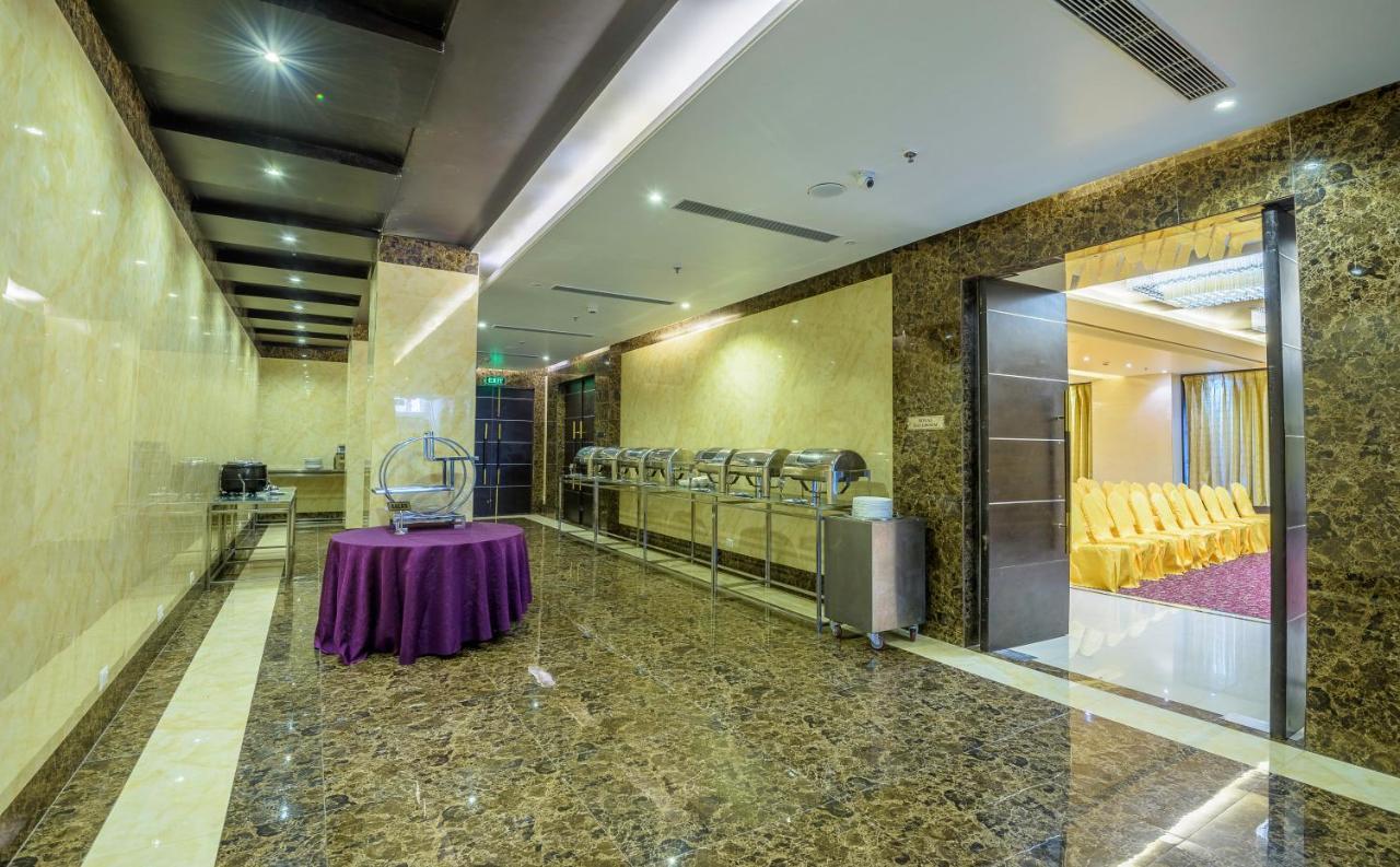 Clarion Inn Jaipur Kukas Extérieur photo