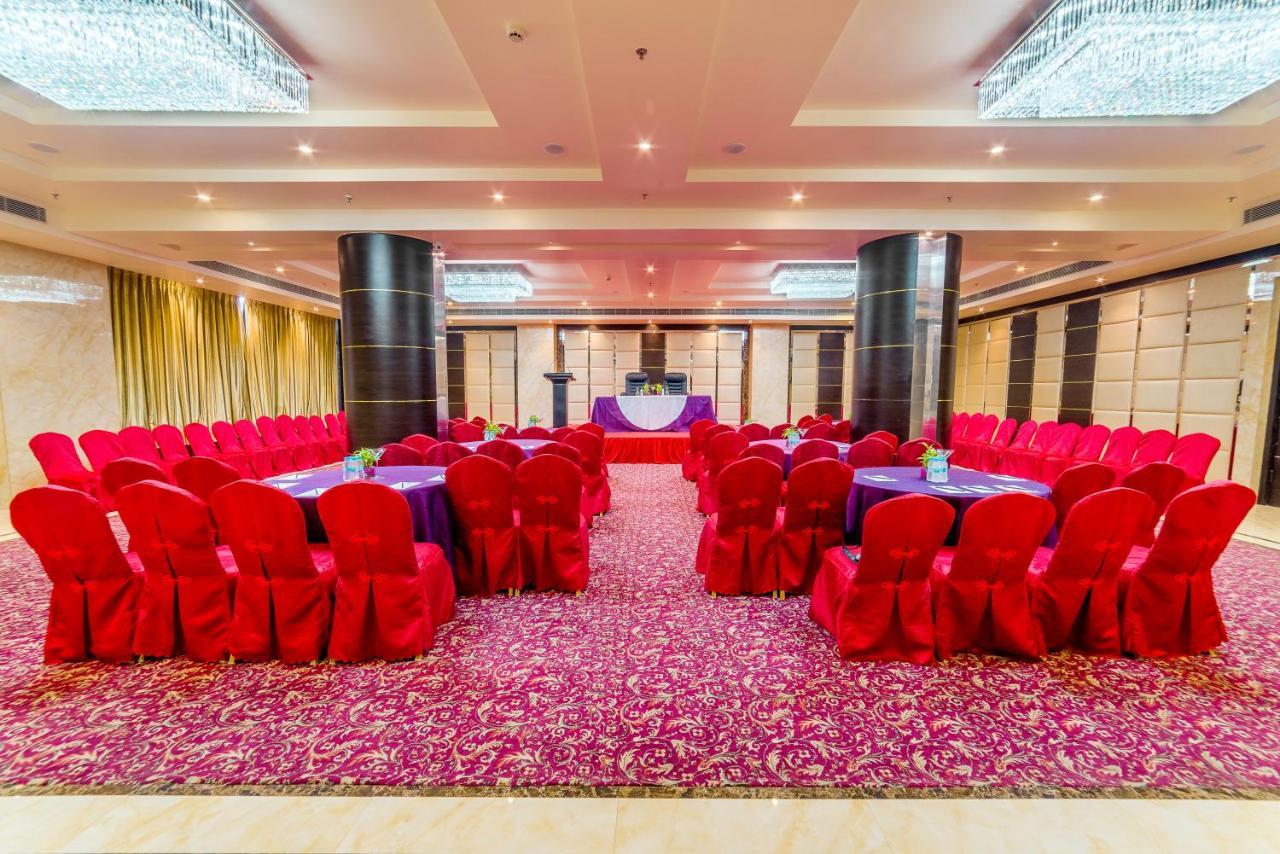 Clarion Inn Jaipur Kukas Extérieur photo