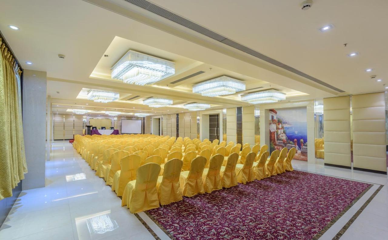 Clarion Inn Jaipur Kukas Extérieur photo