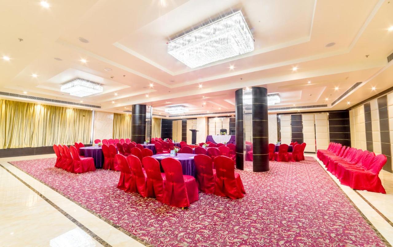 Clarion Inn Jaipur Kukas Extérieur photo