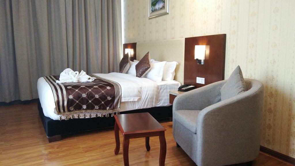 Clarion Inn Jaipur Kukas Extérieur photo